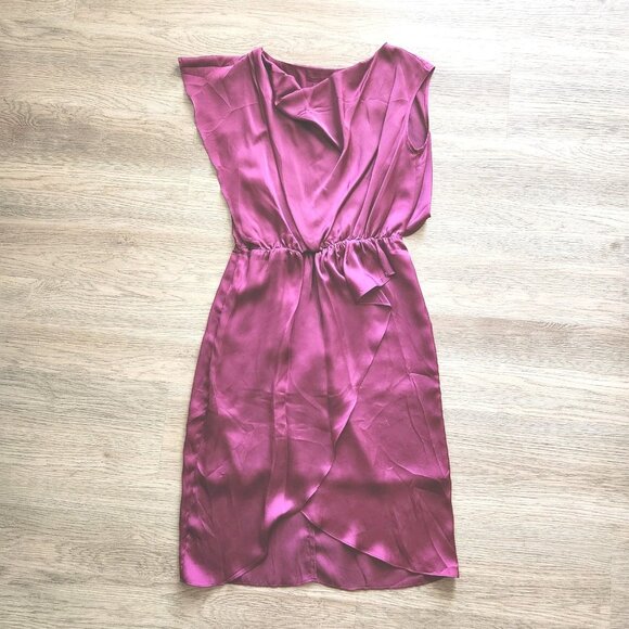 Vince Camuto Flutter Dress Women’s Size 4 Fuschia Pink Satin Assymetrical Sleeve - Picture 4 of 11